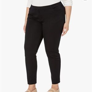 Amazon Essentials women’s NWT black stretch twill cropped straight leg pants XLG